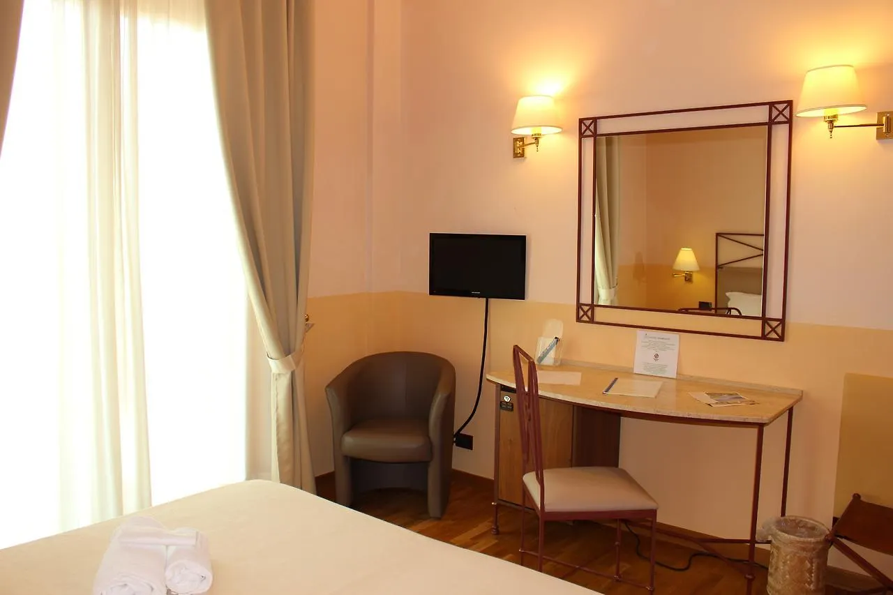 Hotel Semifonte Barberino Val d'Elsa 4*,